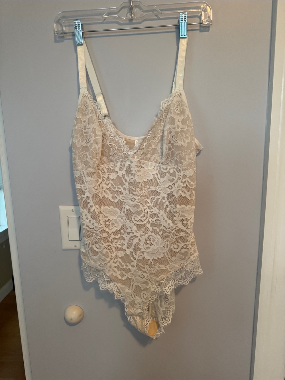 NWOT Lace Bodysuit Camisole - Cream